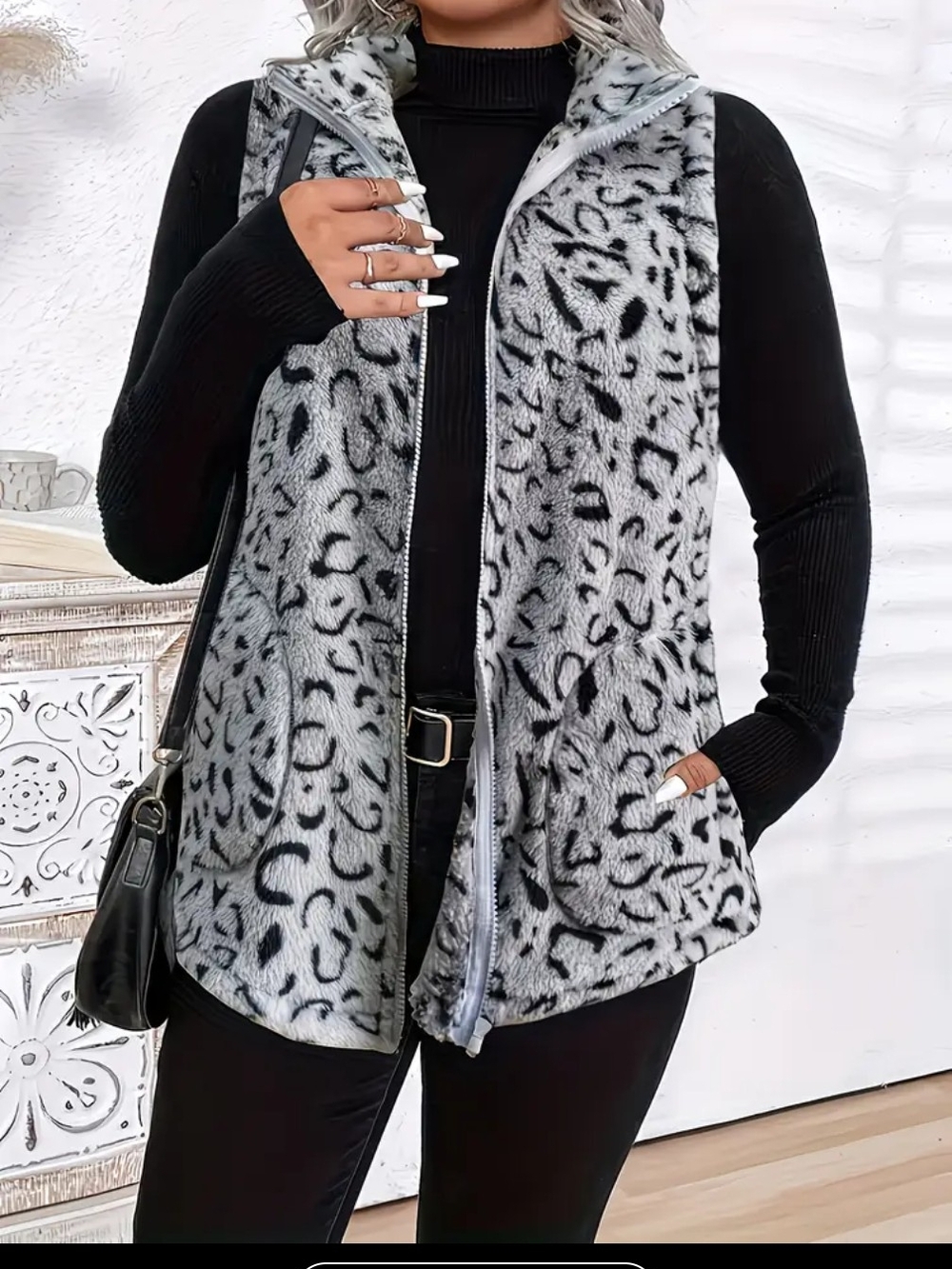 Faux Fur Leopard Print Zip Vest - Gray/Black